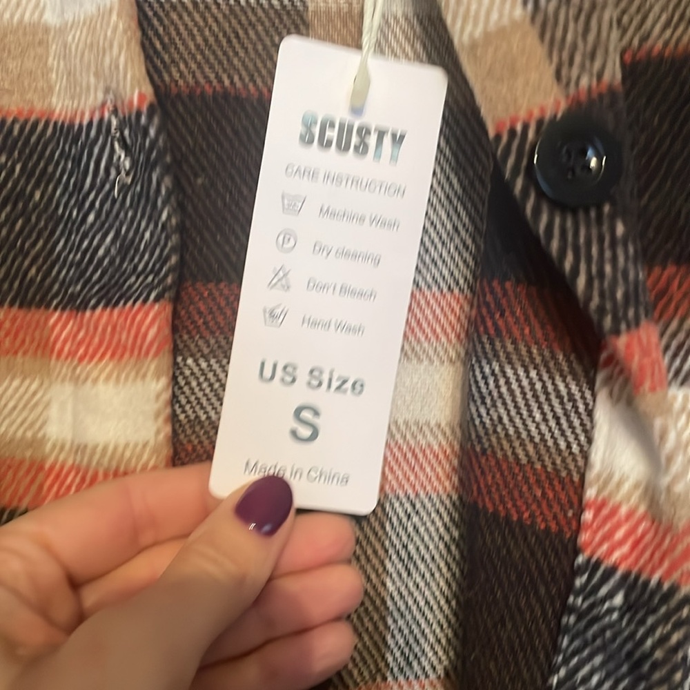 Cropped Shacket - Picture 2 of 2